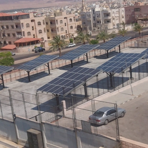 مشروع مظلات الطاقة الشمسية - العقبة